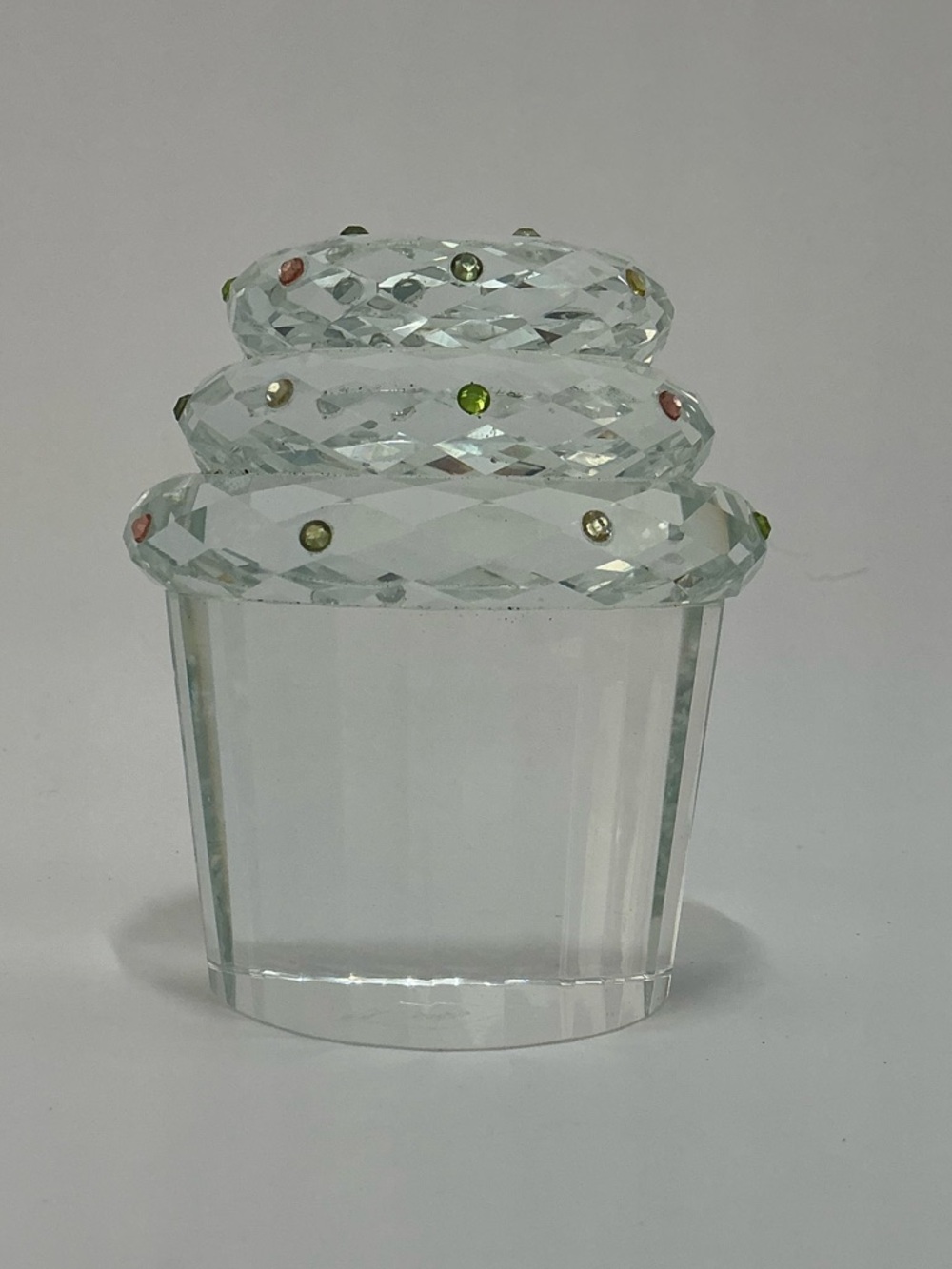 Simon Designs Crystal Cupcake Paperweight Cut Glass Gem Accent Decor